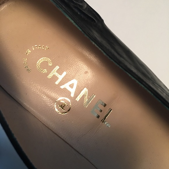 Chanel Vintage pump, logo on side, navy - Picture 6 of 8